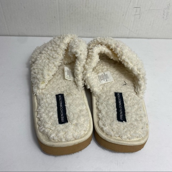 French Connection House Slippers Size: Large(9-10) - Picture 4 of 7